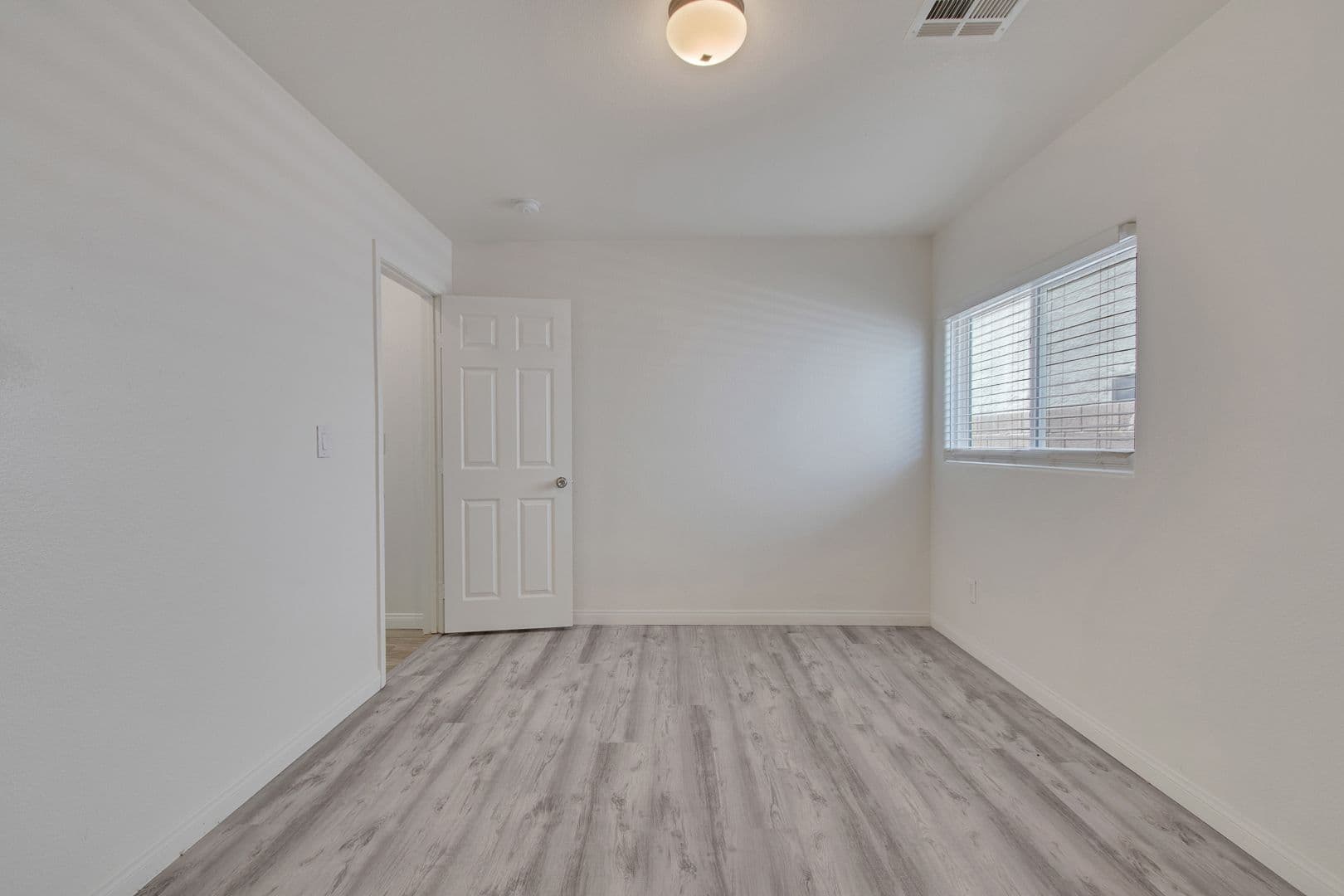 North Las Vegas House: 3229 Visionary Bay Ave