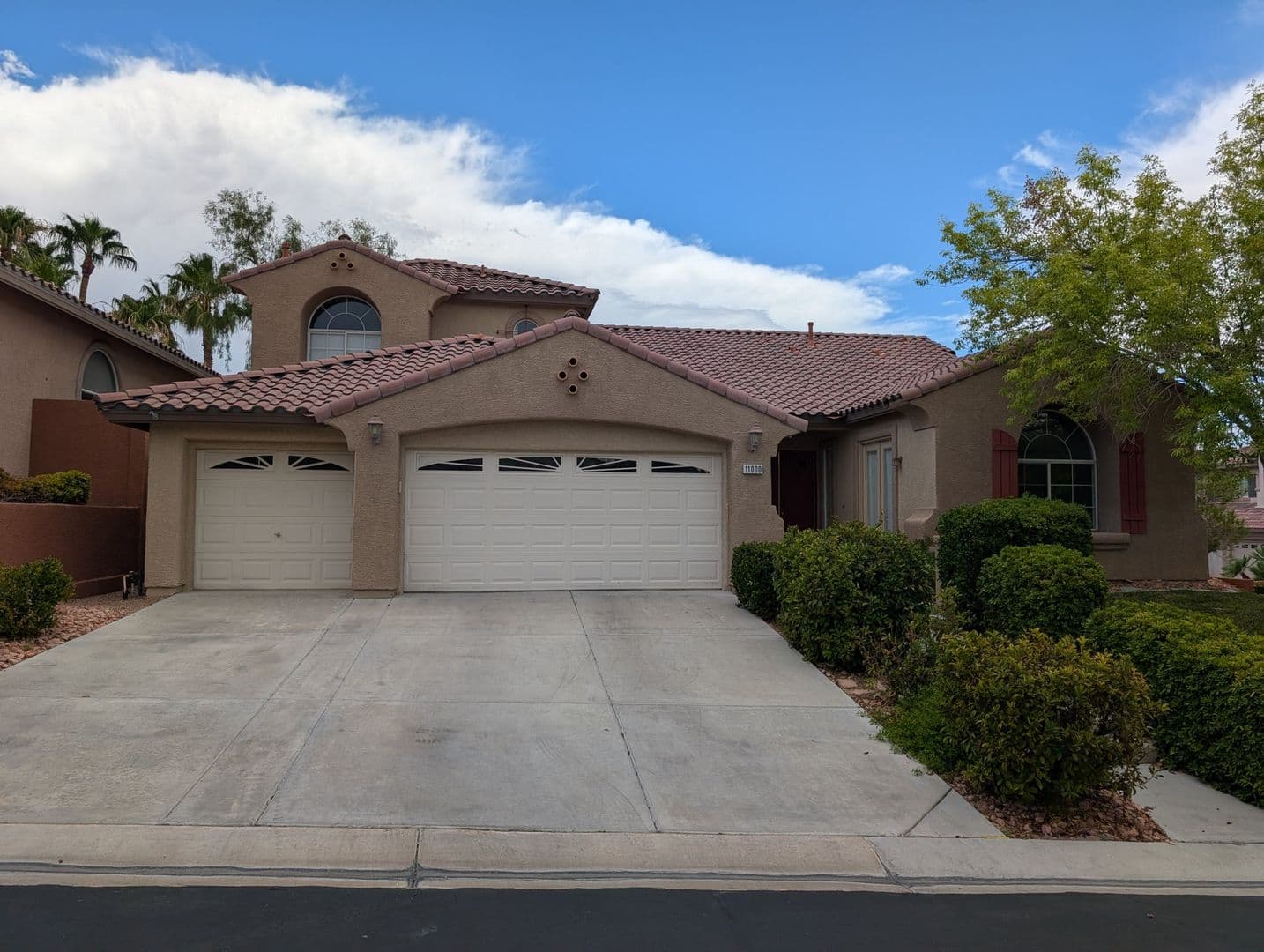 Las Vegas House: 11000 Pine Knolls Ct