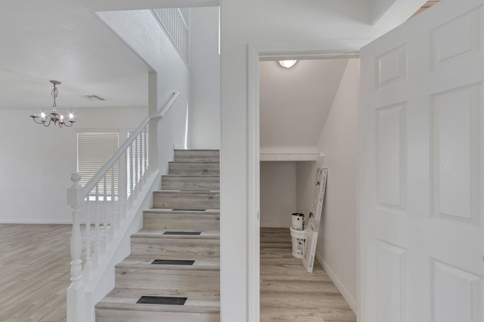 North Las Vegas House: 3229 Visionary Bay Ave