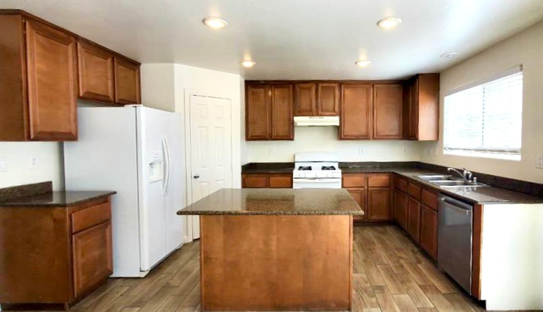 North Las Vegas House: 3229 Visionary Bay Ave