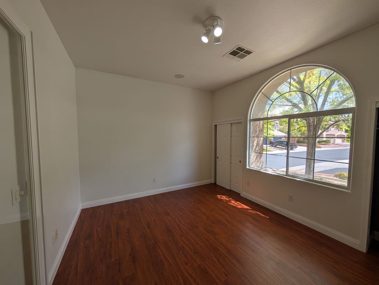 Las Vegas House: 11000 Pine Knolls Ct