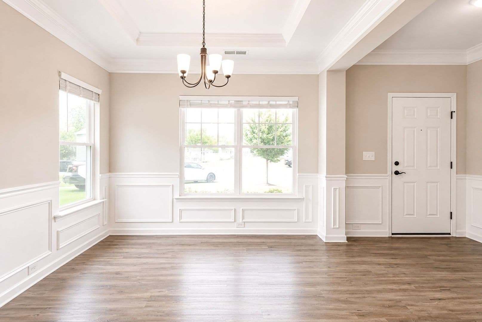 Mount Holly House: 421 Buford Way