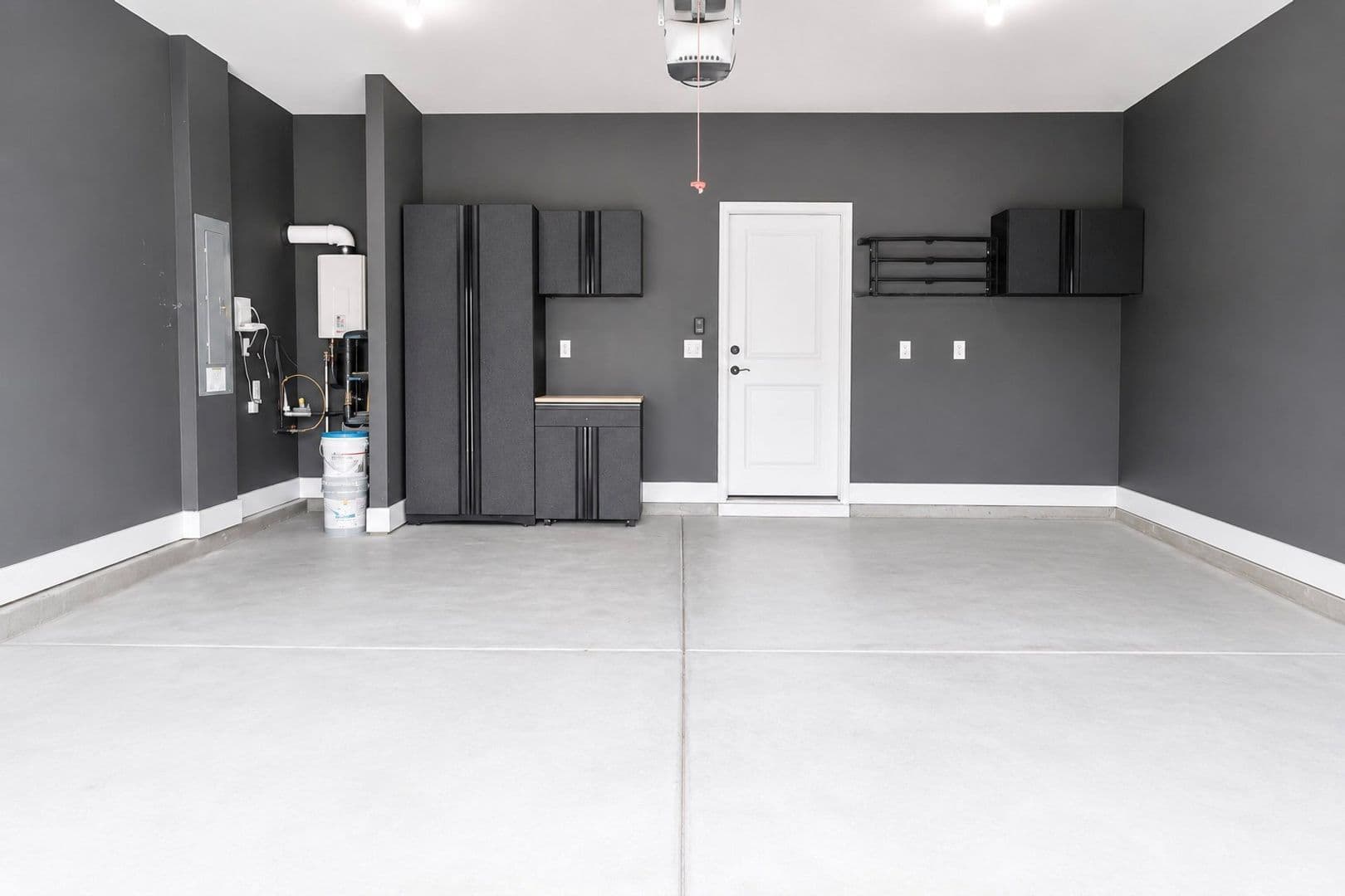 Mount Holly House: 421 Buford Way