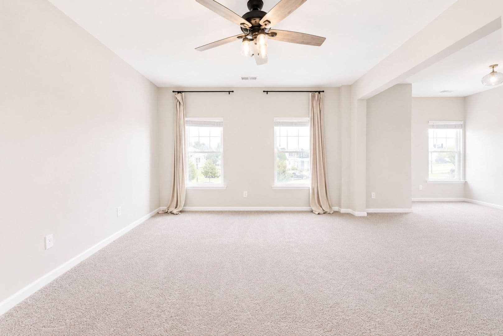 Mount Holly House: 421 Buford Way