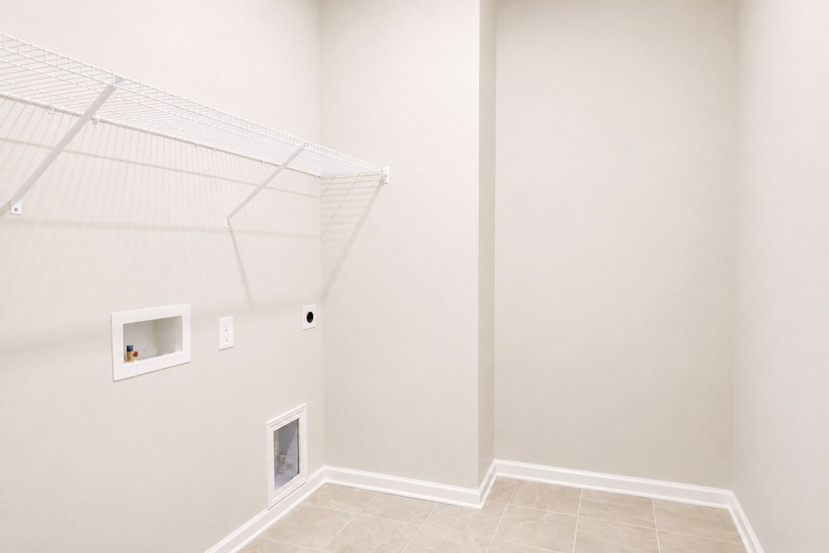 Mount Holly House: 421 Buford Way
