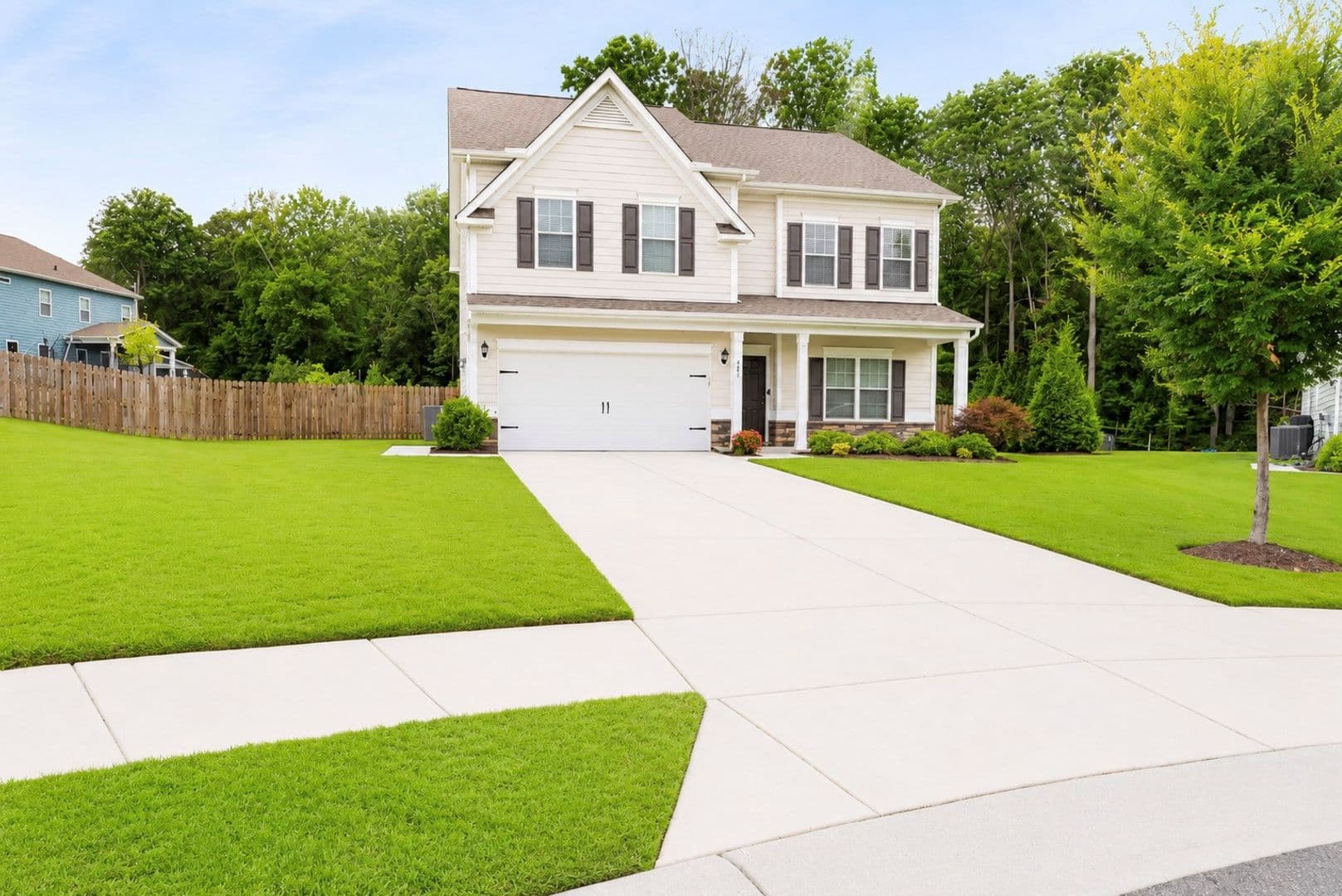 Mount Holly House: 421 Buford Way