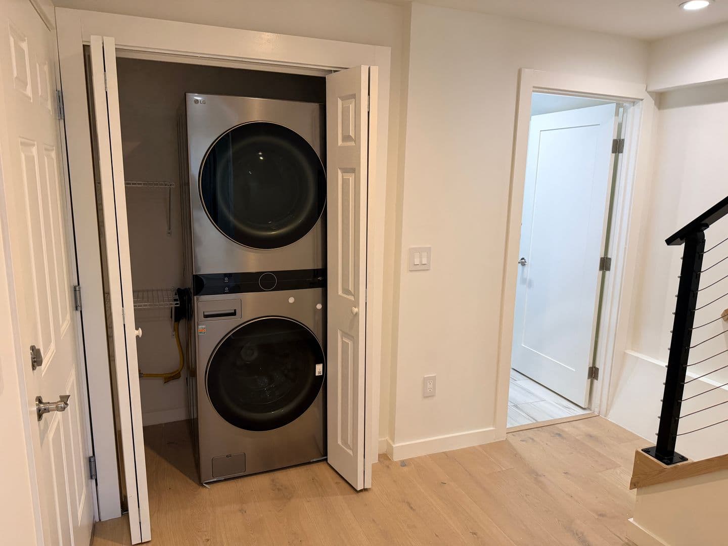 San Francisco House: 2239 43rd Ave