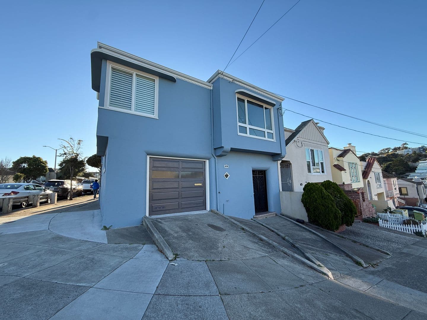 San Francisco House: 101 Ottawa Ave