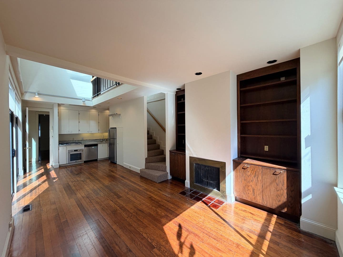 San Francisco House: 433 Bryant St