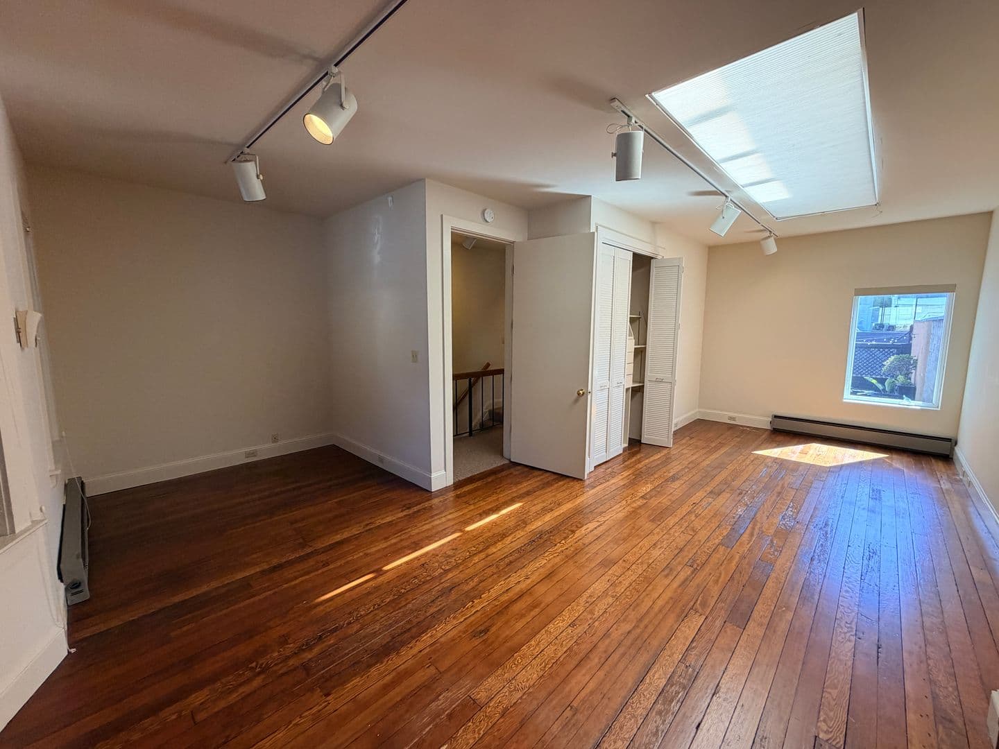 San Francisco House: 433 Bryant St