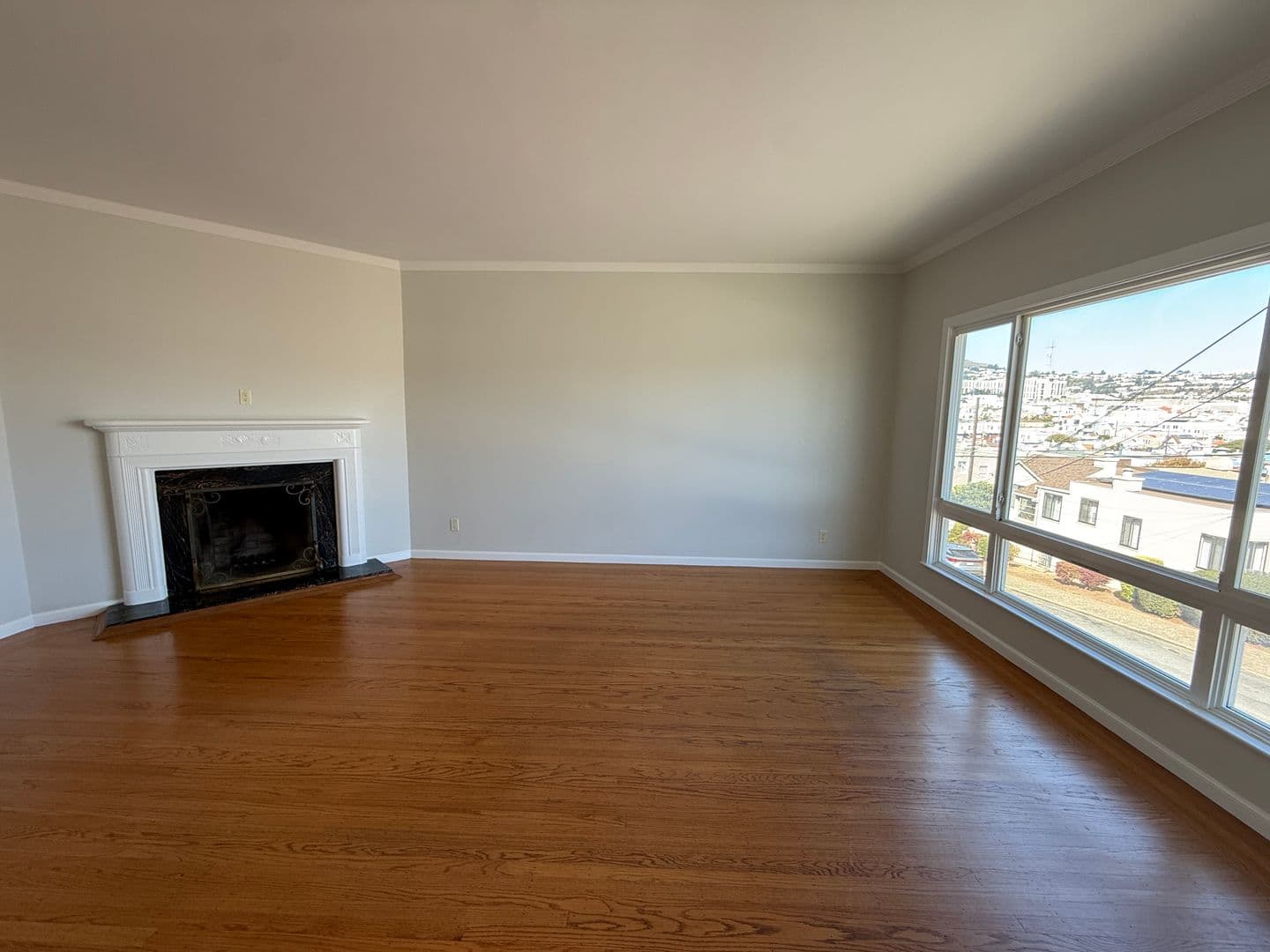 San Francisco House: 101 Ottawa Ave
