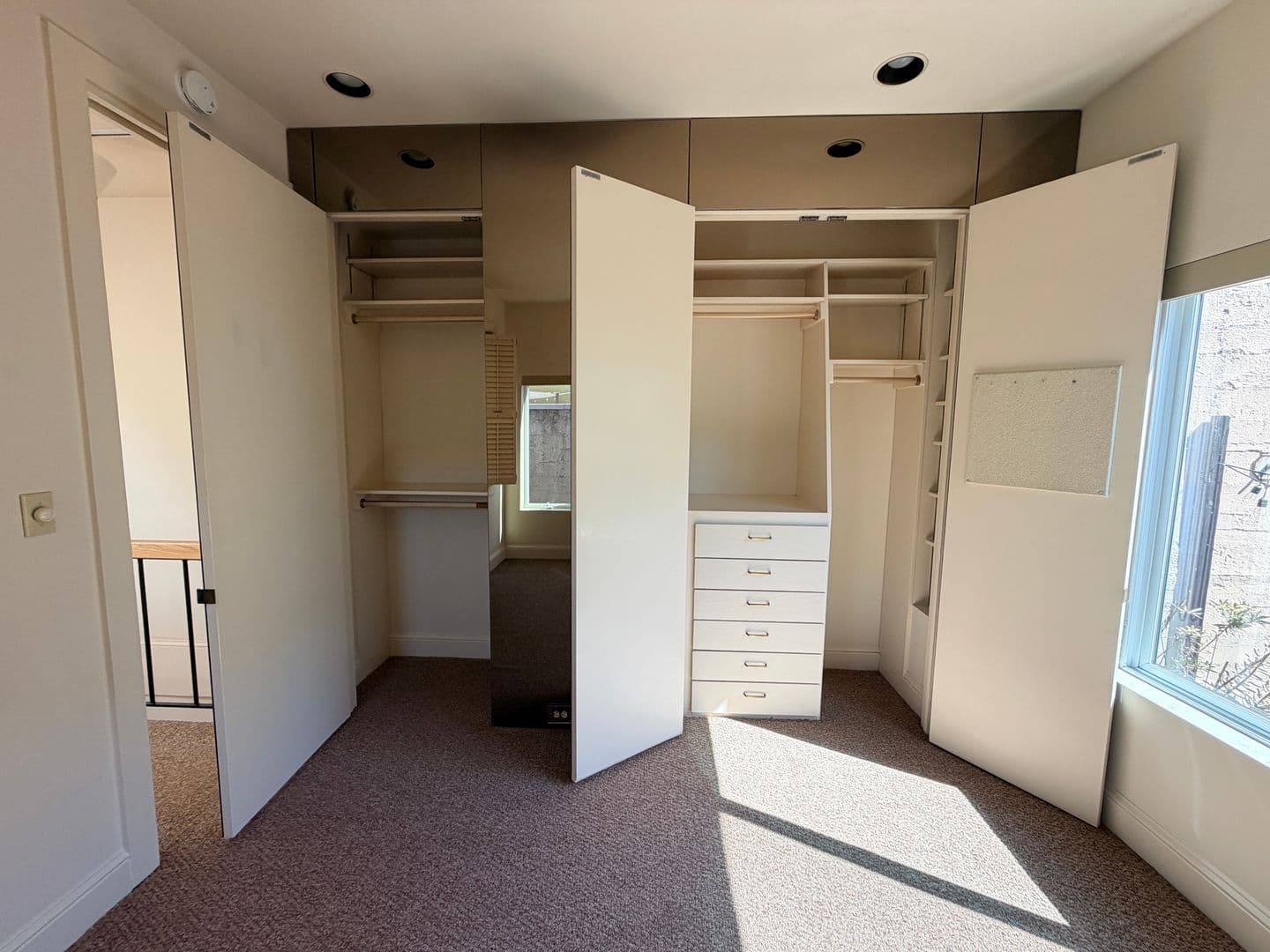 San Francisco House: 433 Bryant St