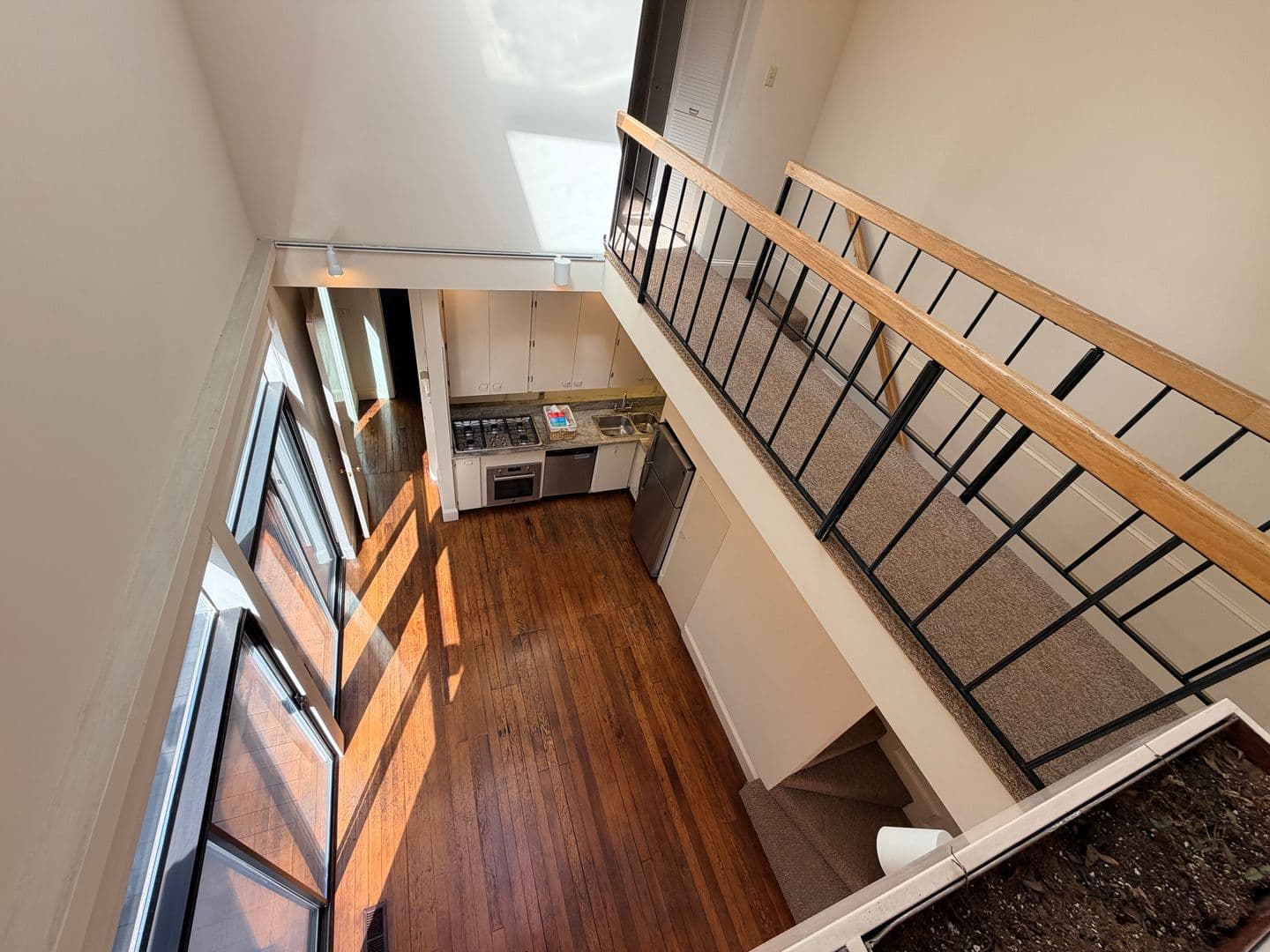 San Francisco House: 433 Bryant St