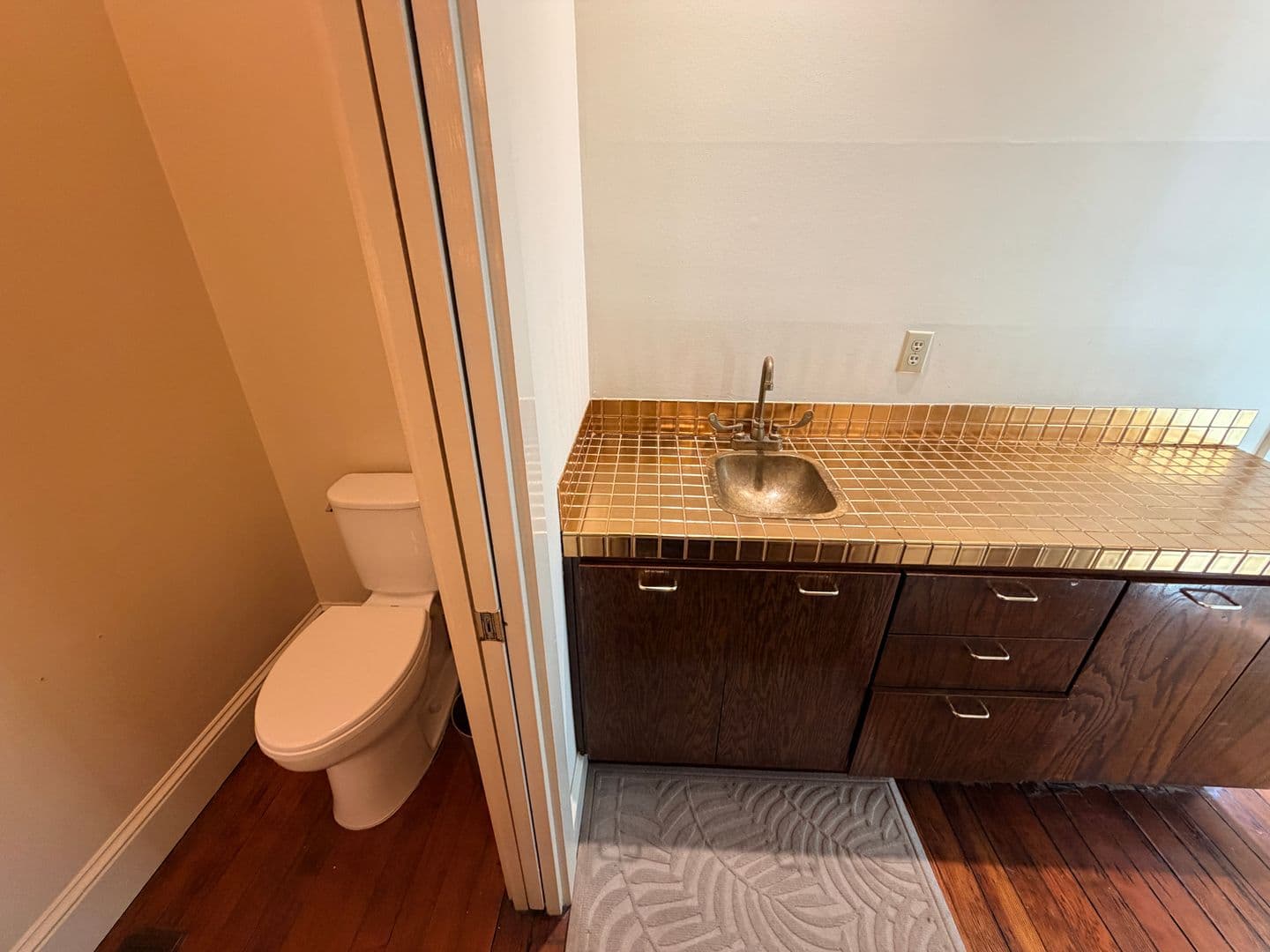 San Francisco House: 433 Bryant St