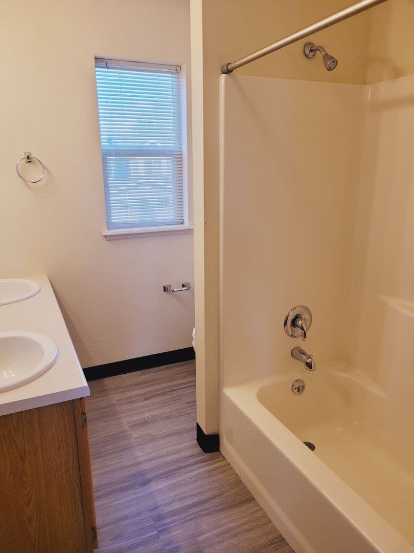Bozeman House: 2451 Daws Drive Unit C