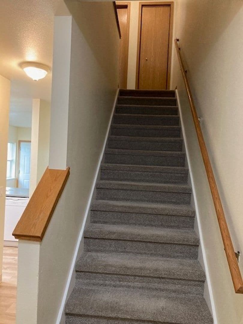 Bozeman Apartment: 1062 West Oak Street