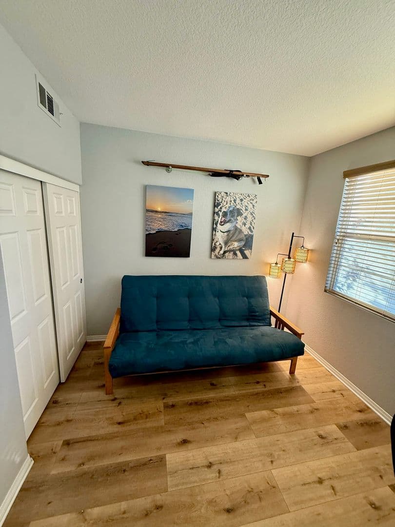 Oxnard House: 3129 Lisbon Lane