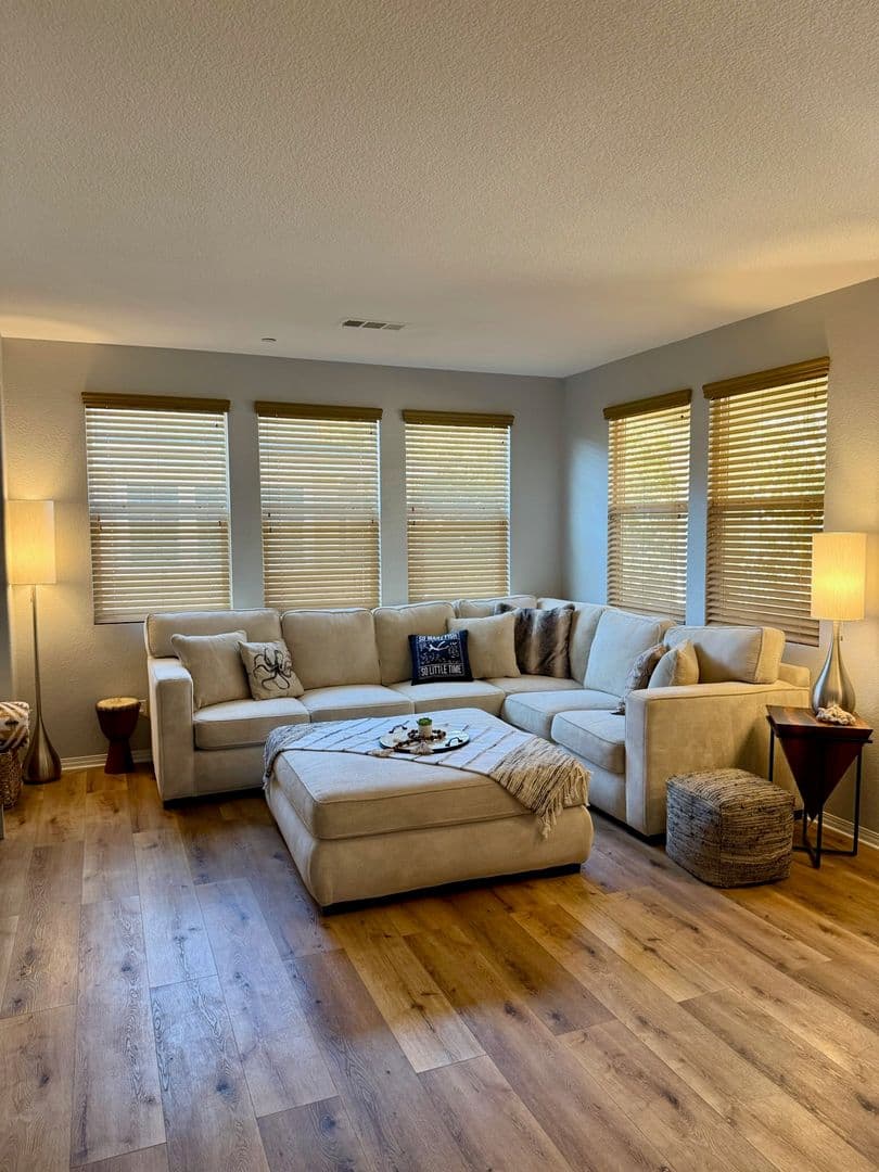 Oxnard House: 3129 Lisbon Lane