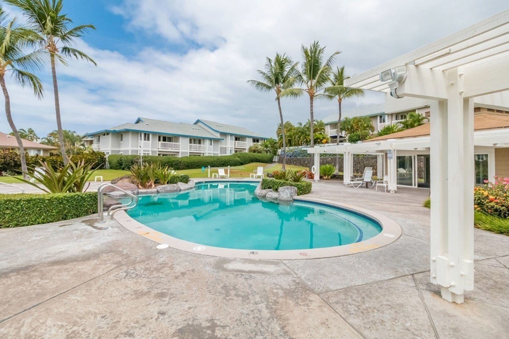 Kailua Kona Condo: 75-6081 Alii Drive, FF201