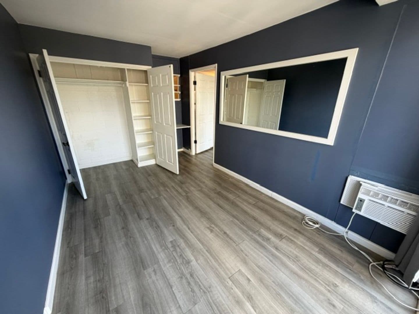 Honolulu Condo: 445 Kaiolu St. #1108