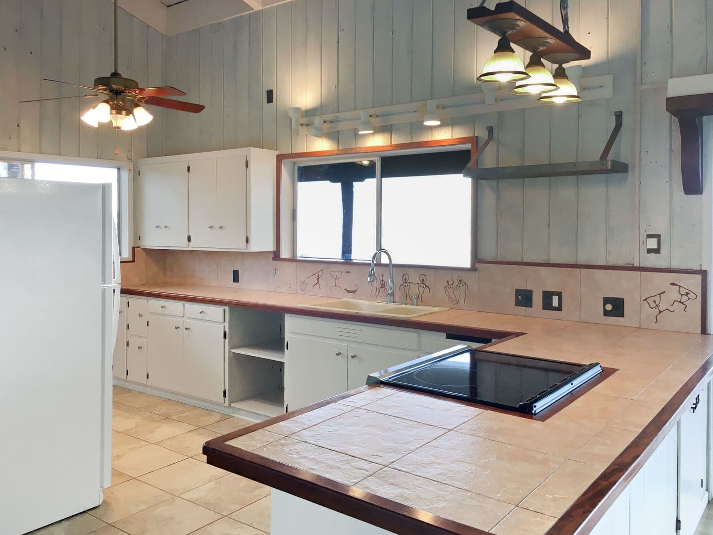 Captain Cook Apartment: 88-646 Papa Bay Dr