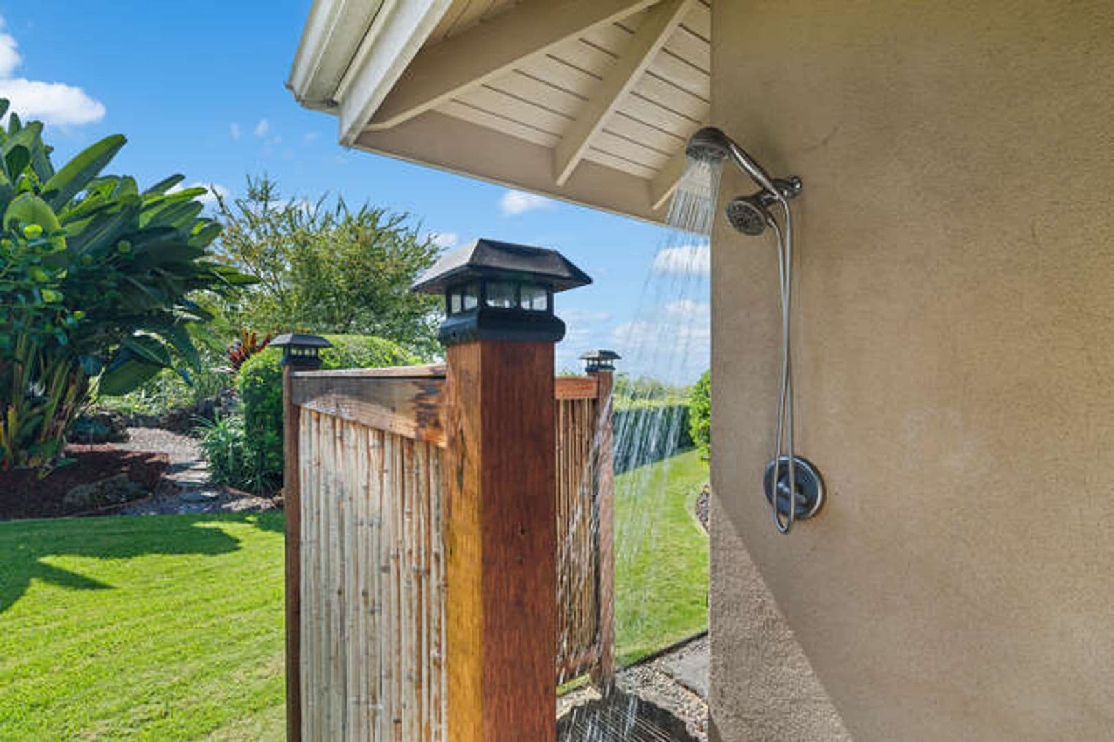 Kailua Kona House: 75-5614-R Hienaloli Road