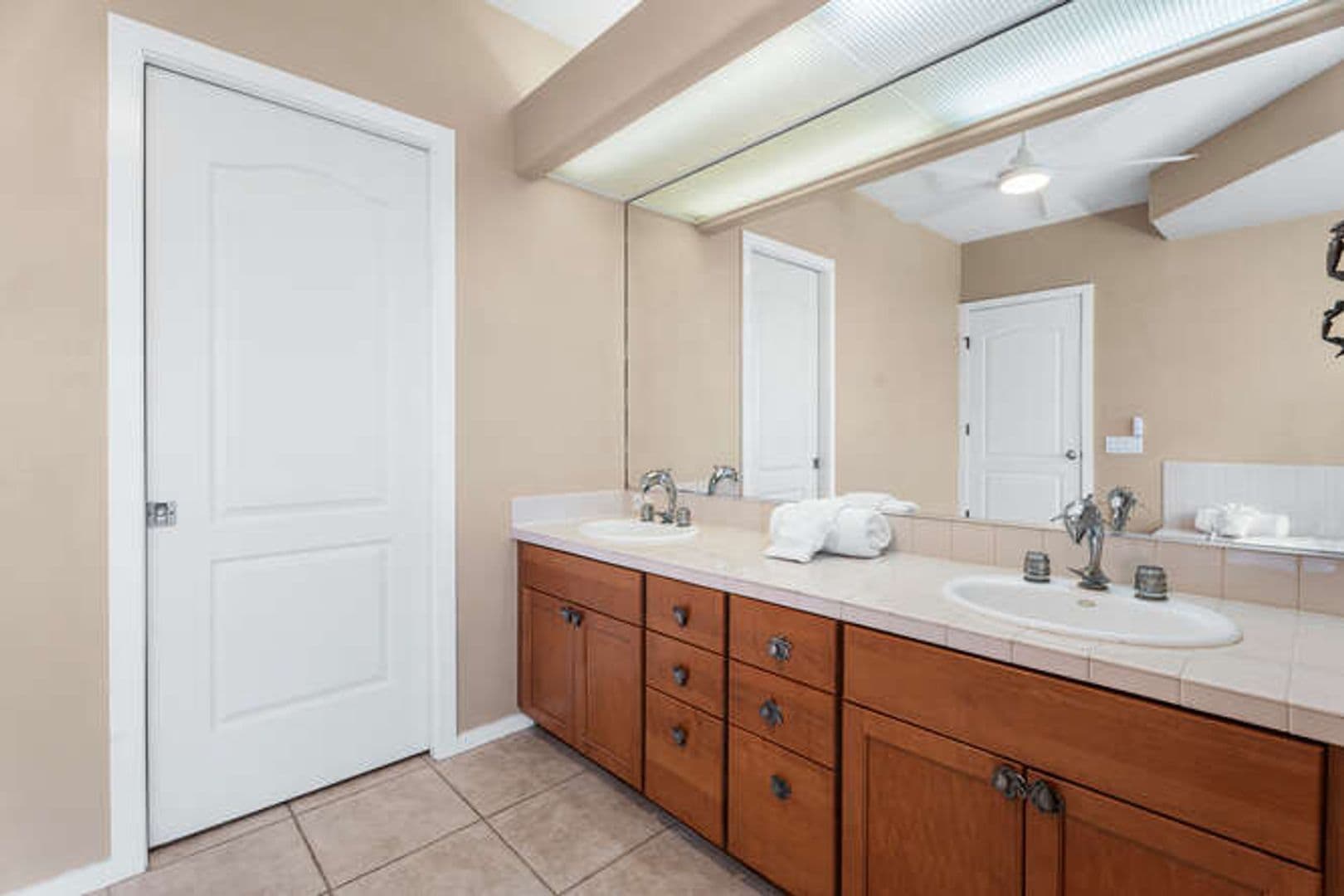 Kailua Kona House: 75-5614-R Hienaloli Road