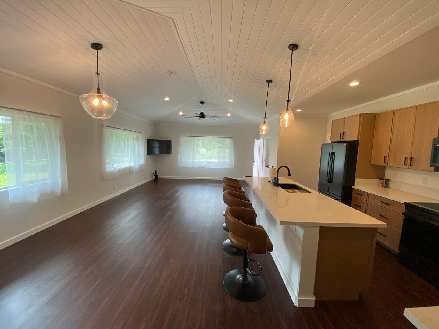 Hilo House: 118 G Malama Place