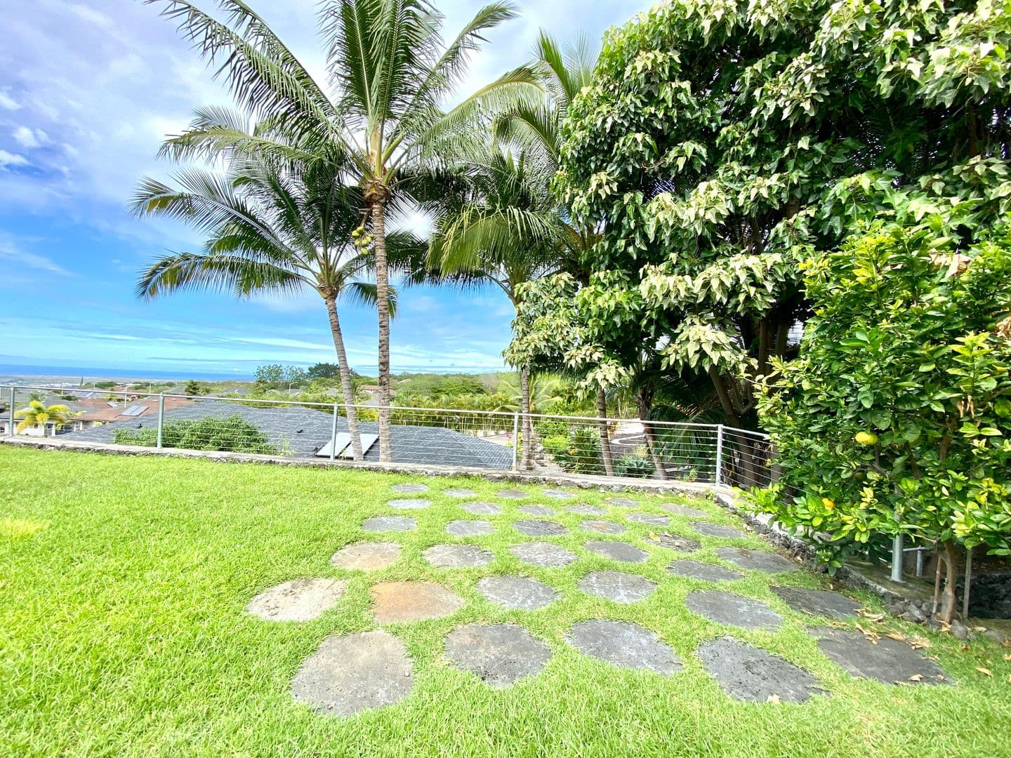 Kailua Kona House: 75-654 Lalii Pl