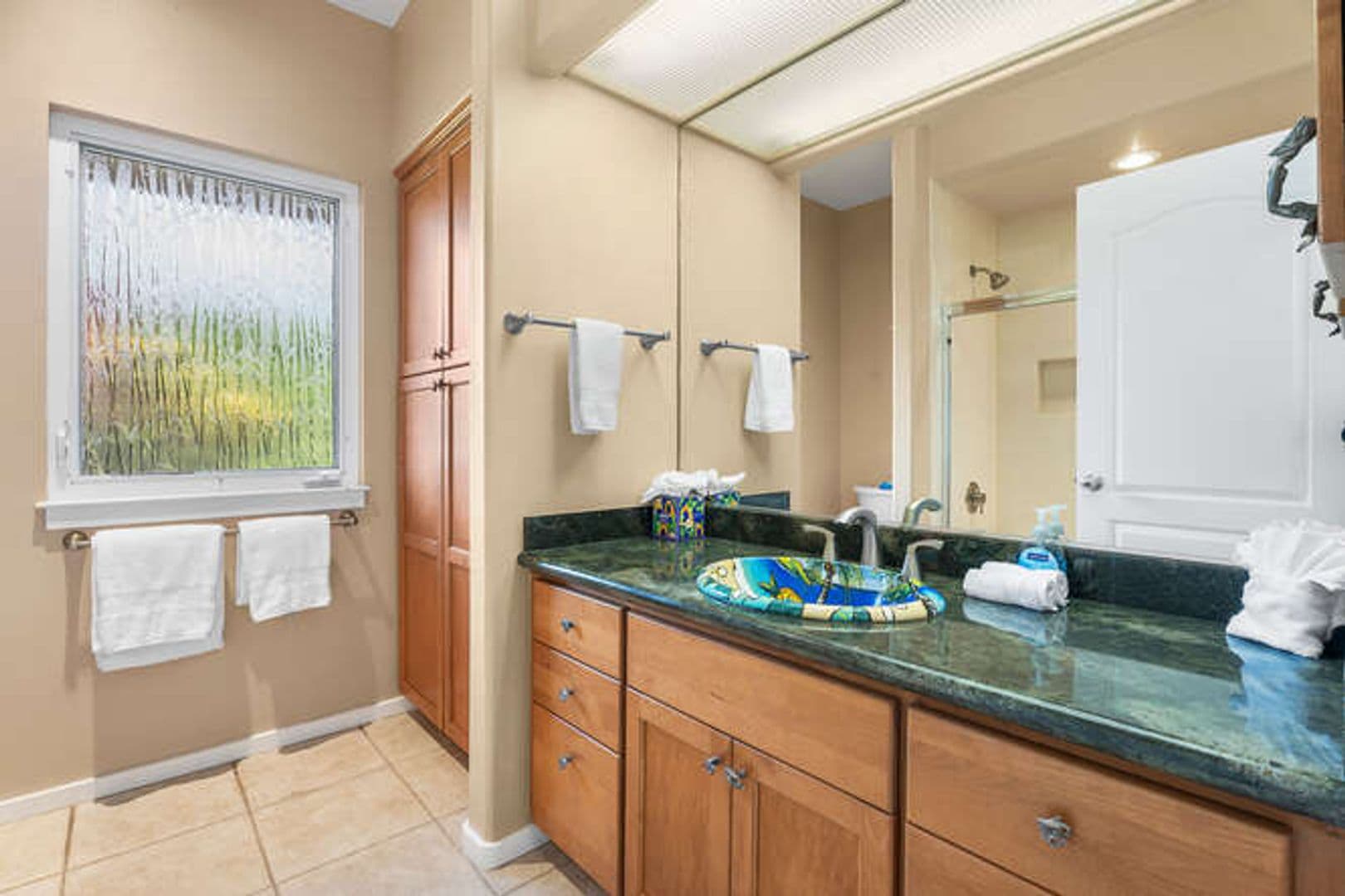 Kailua Kona House: 75-5614-R Hienaloli Road
