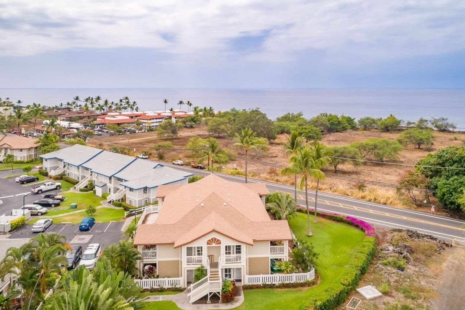 Kailua Kona Condo: 75-6081 Alii Drive, FF201
