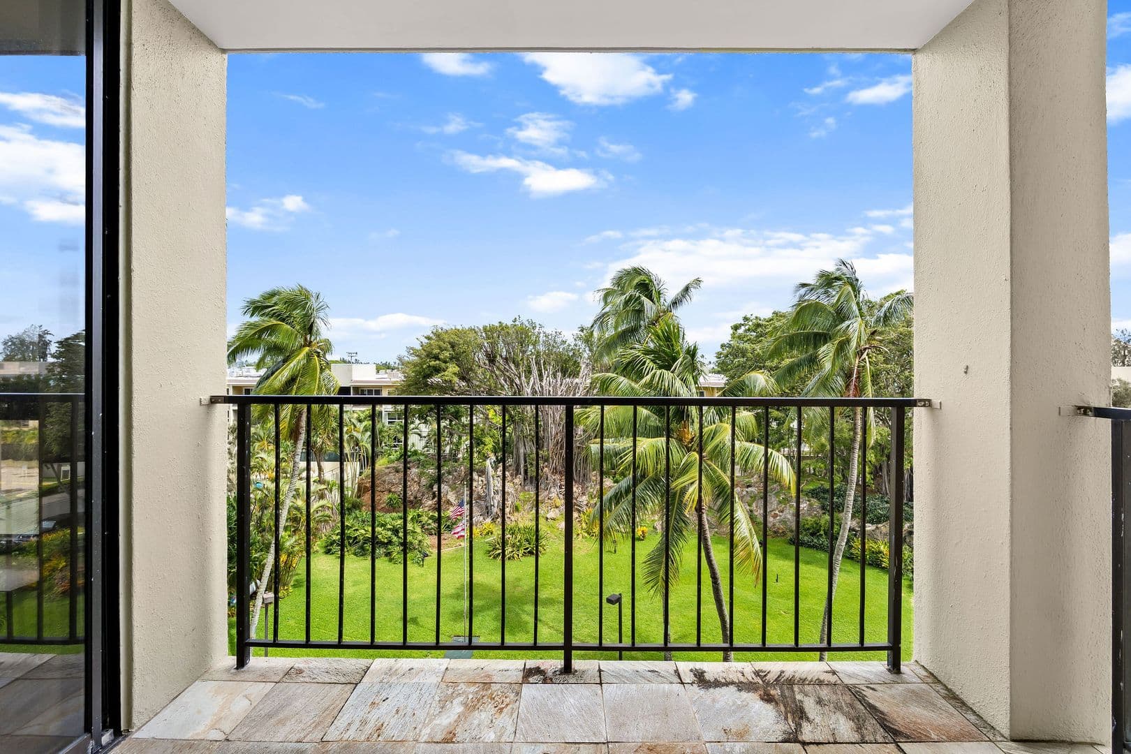 Kailua Condo: 322 Aoloa St #505