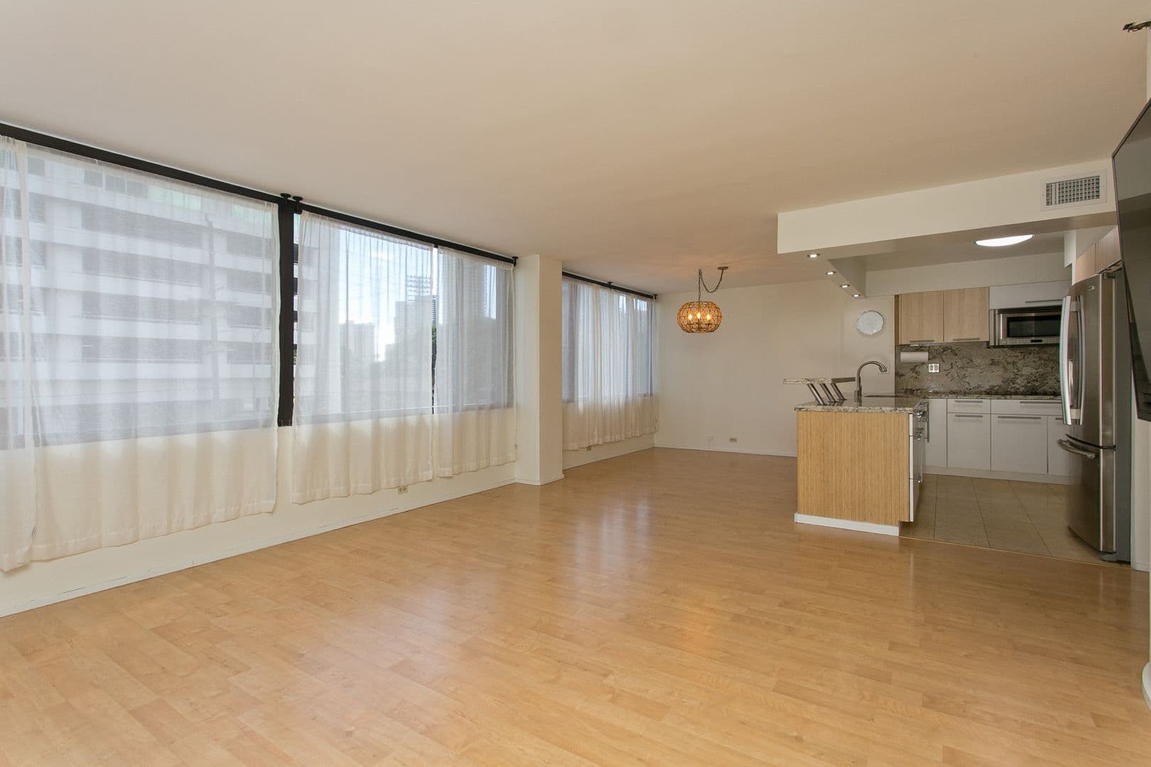 Honolulu House: 2232 Kapiolani Blvd