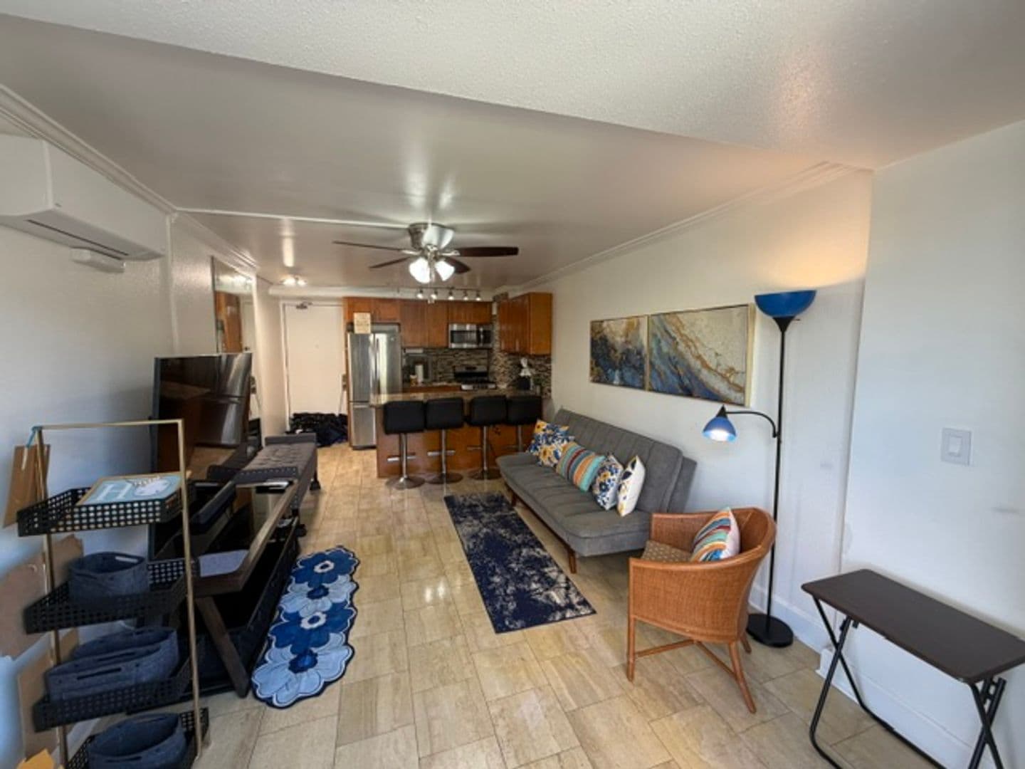 Honolulu Condo: 445 Kaiolu St
