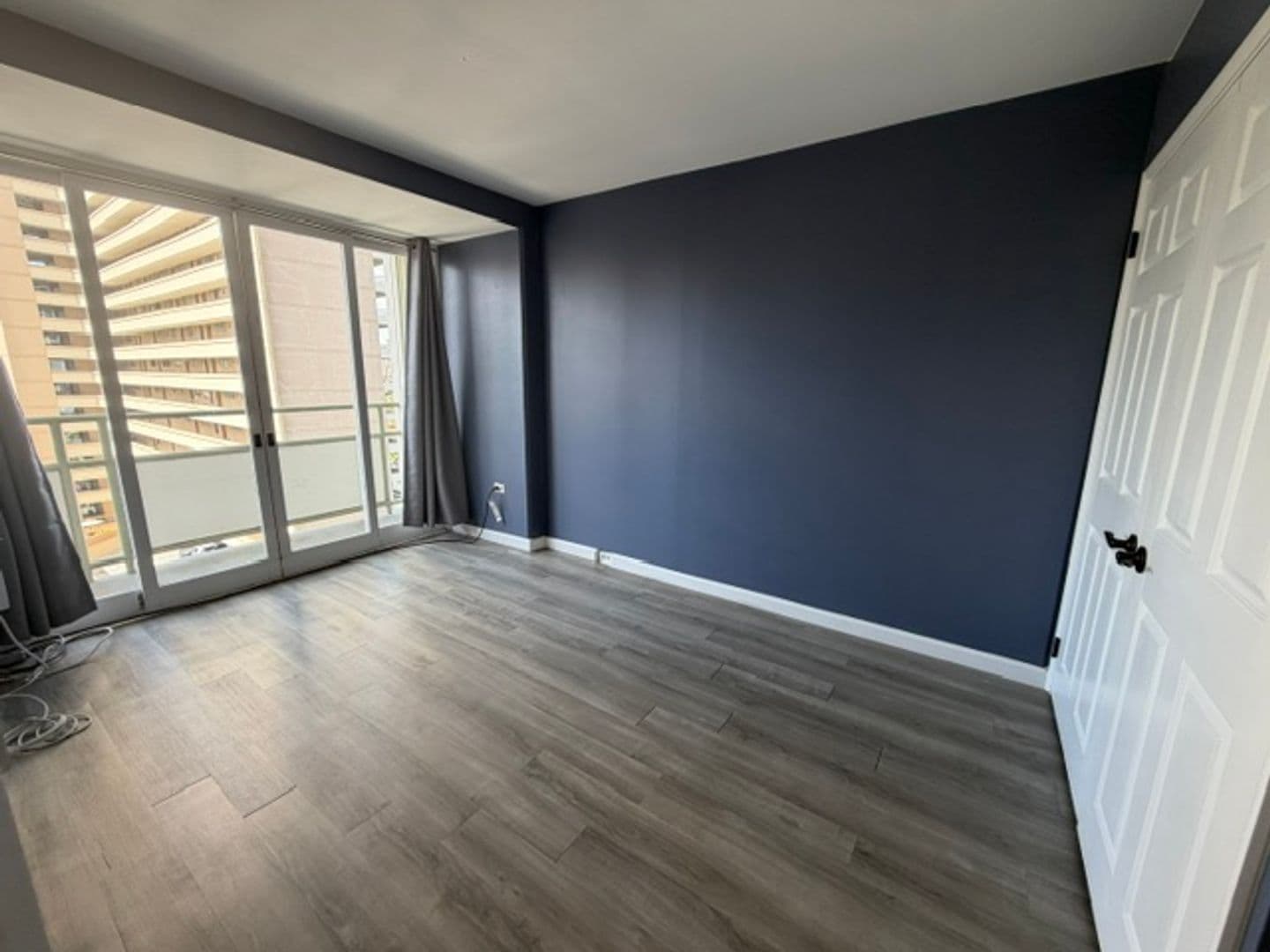 Honolulu Condo: 445 Kaiolu St. #1108