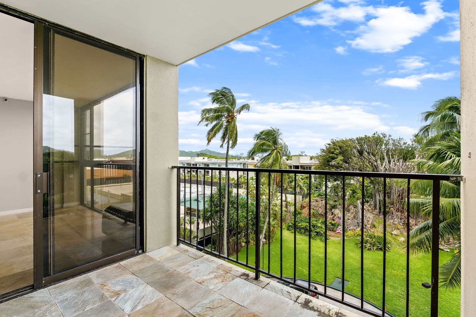 Kailua Condo: 322 Aoloa St #505