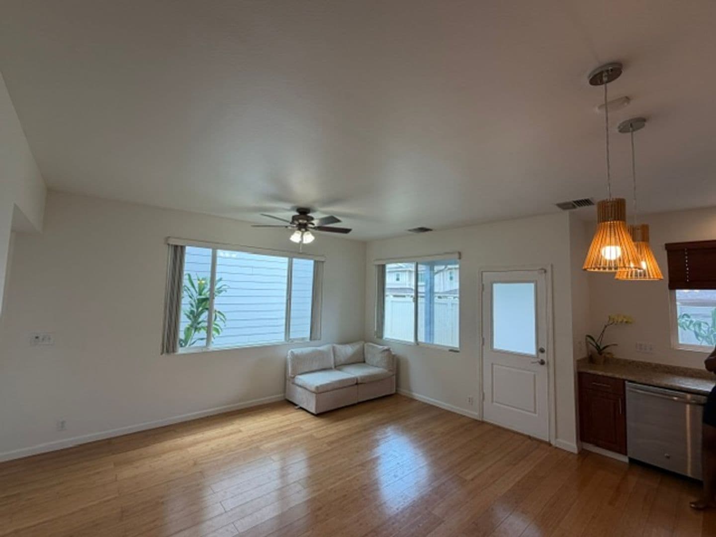 Ewa Beach House: 91-1001 Keaunui St #26