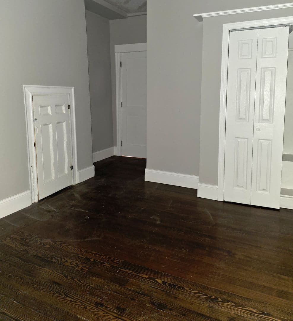 Peabody Apartment: 17 Warren St