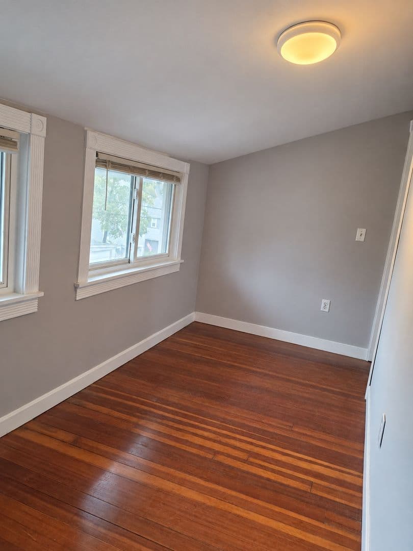 Methuen Apartment: 38 Strathmore Rd