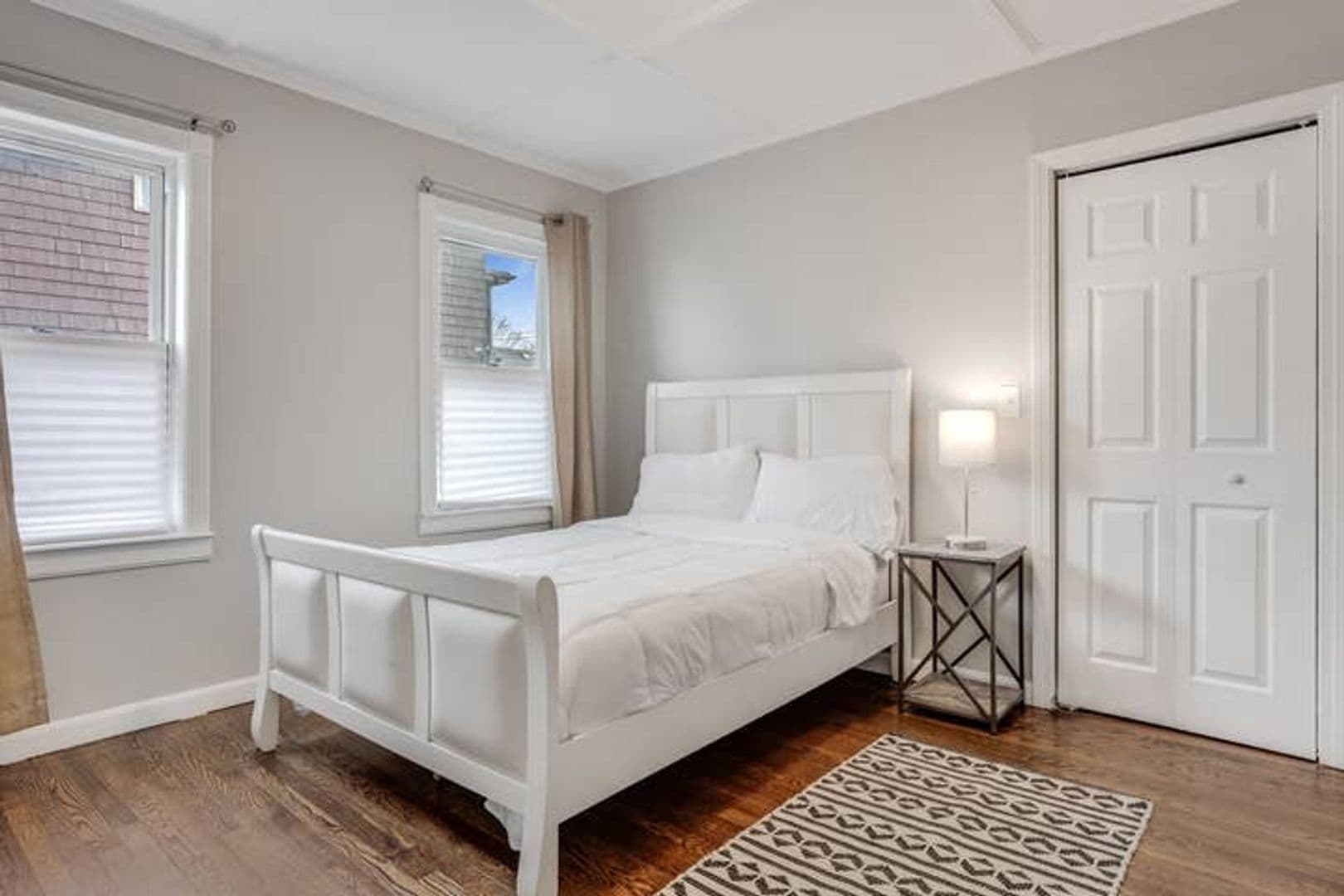 Medford Apartment: 10 Park St