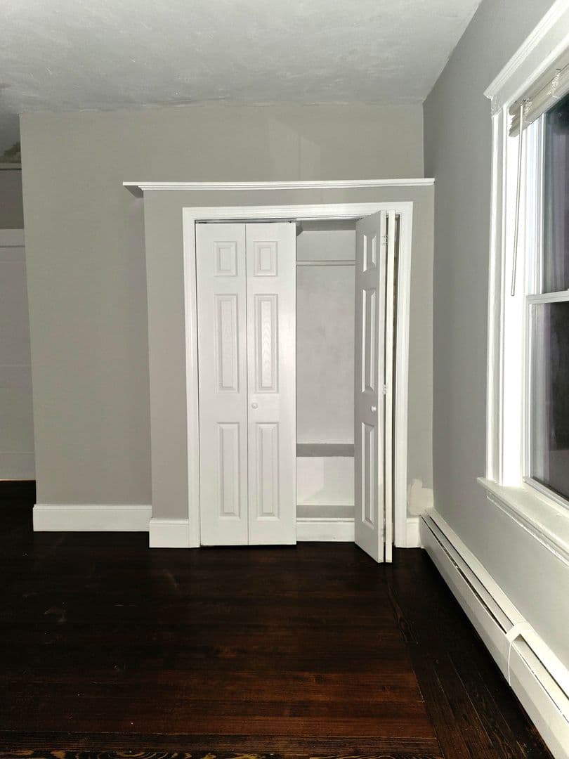 Peabody Apartment: 17 Warren St