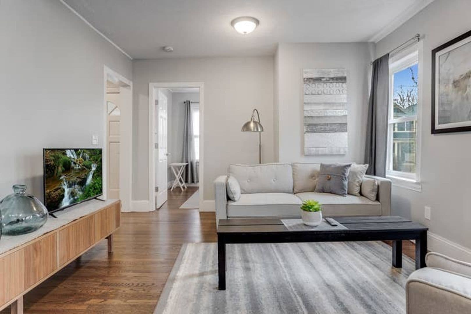 Medford Apartment: 10 Park St