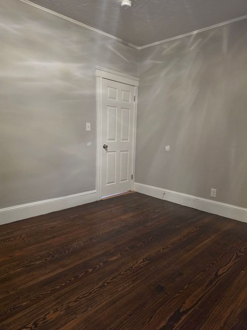 Peabody Apartment: 17 Warren St