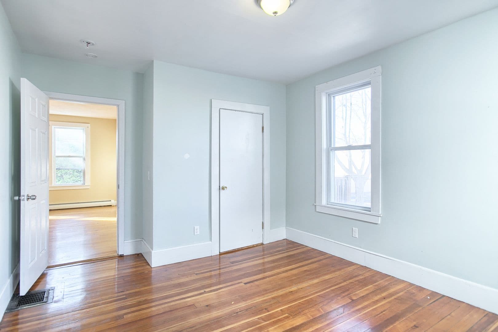 Beverly Apartment: 15 Simon Street