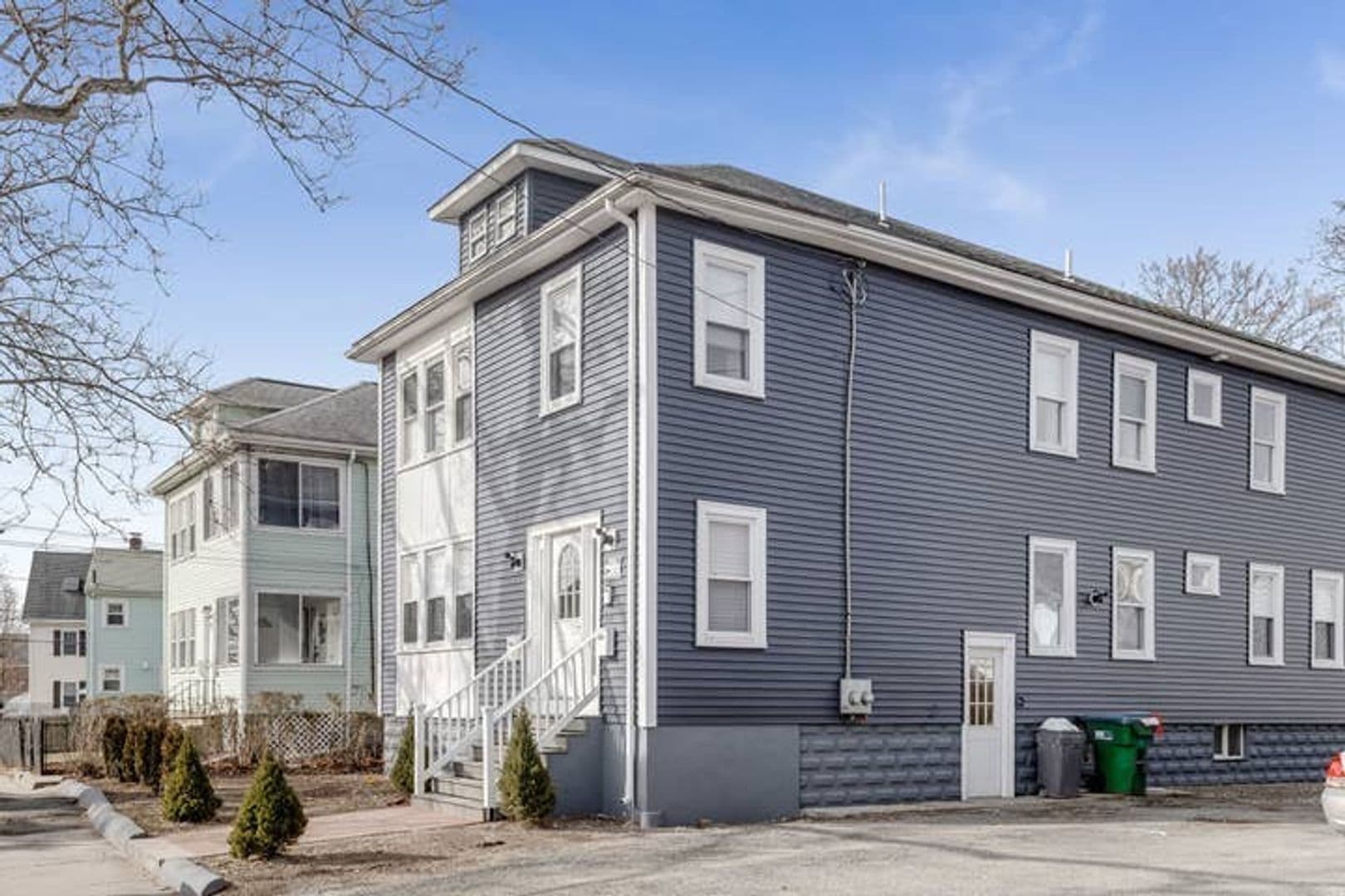 Medford Apartment: 10 Park St