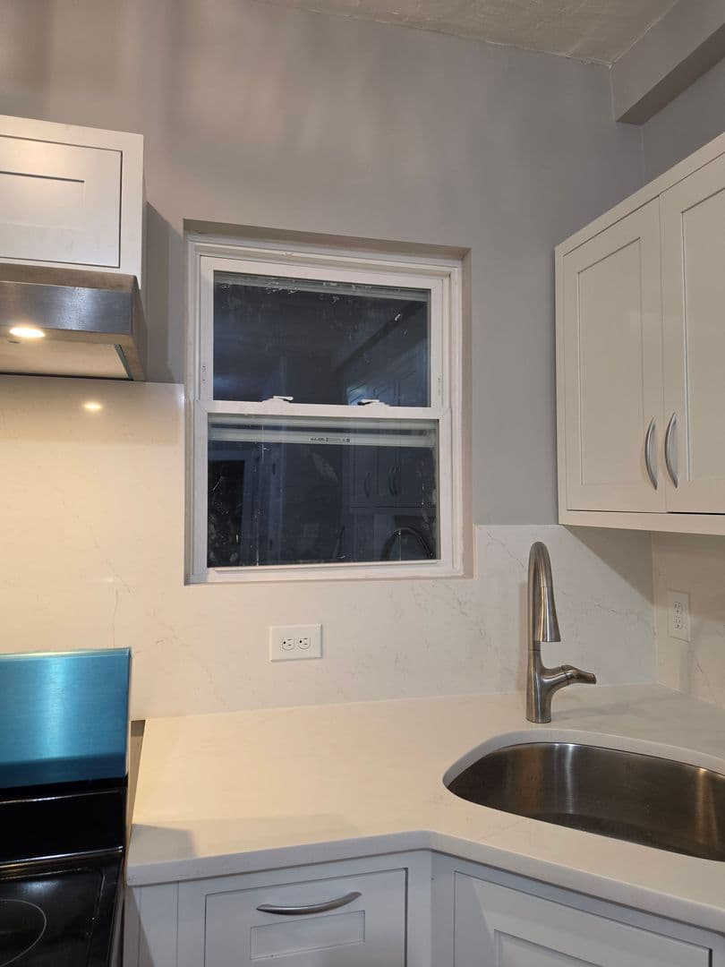 Peabody Apartment: 17 Warren St