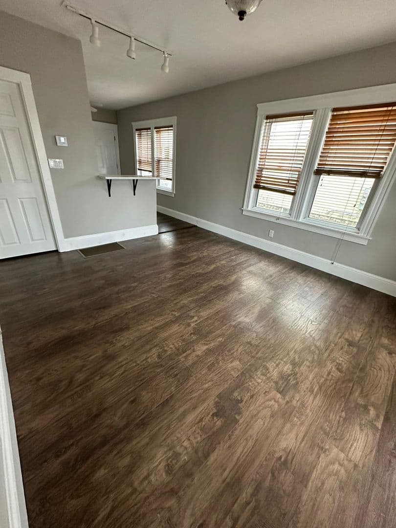 Peabody Apartment: 13 Margin St