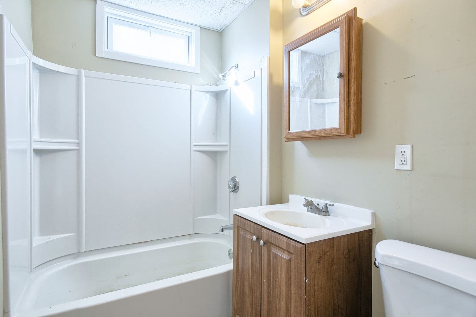 Beverly Apartment: 23 Simon Street