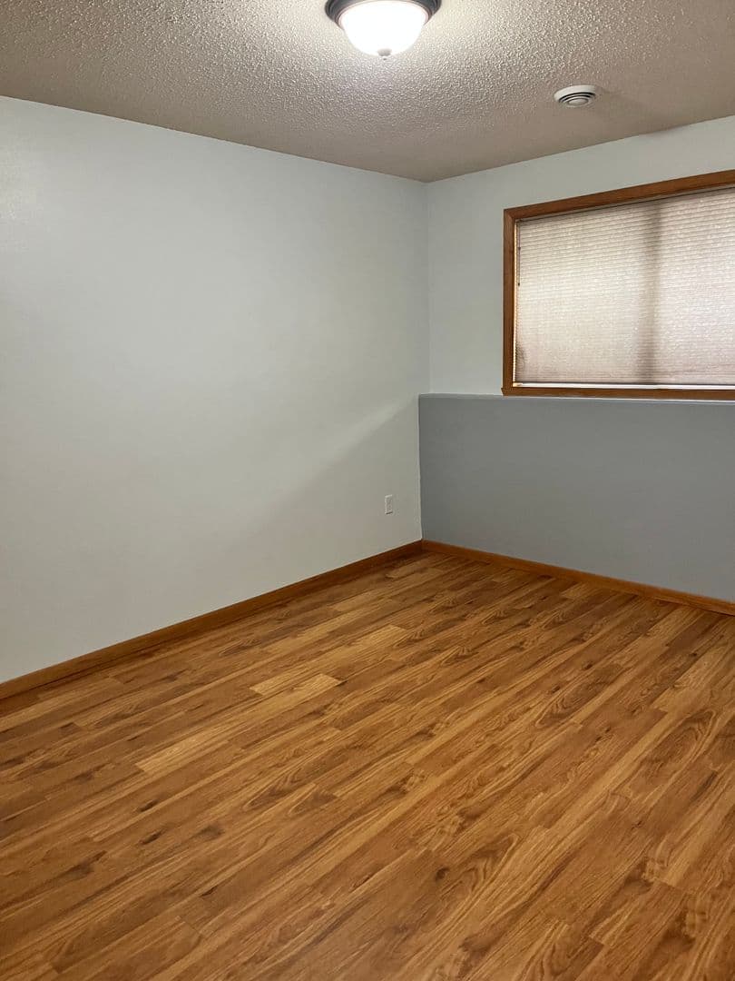 Moorhead House: 3433 15th St S