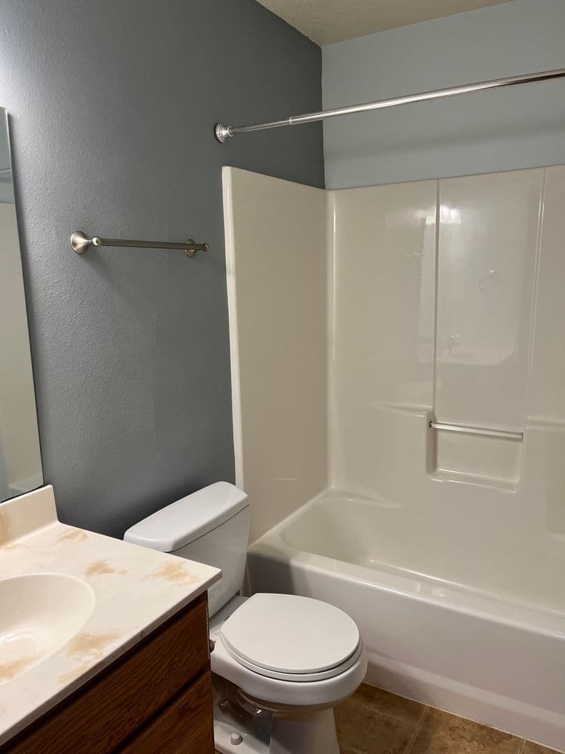 Moorhead House: 3433 15th St S